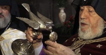 The cross of Geghardavank was re-consecrated under the chairmanship of the Patriarch of All Armenians