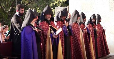 The Armenian Patriarch blessed the borders of the country, asked for peace for the entire world