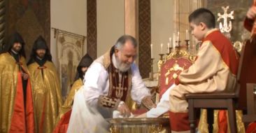 Holy Thursday- Washing of the Feet Service (2015)