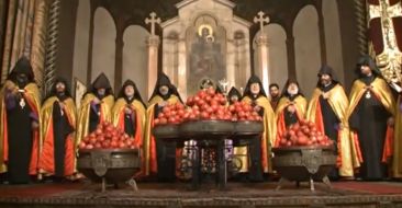 Pomegranate-blessing service in the Mother Cathedral