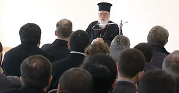 Guest Lecturer Metropolitan Kallistos Ware at the Gevorkian Theological Seminary