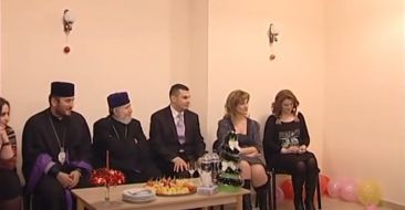 Catholicos of All Armenians visits "Mer Hooys" Nakashian Children's Home