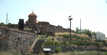 Restoration of the murals in the Karmravor Church