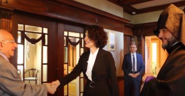 Mrs. Anahit Harutyunyan Received Delegation of the Armenian Community in Canada