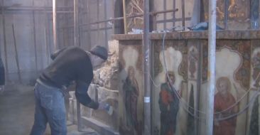 The frescoes on the Mother cathedral of the Holy Etchmiadzin stage are being reinstalled