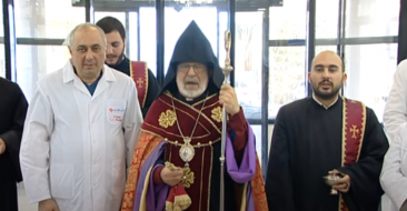 Blessing service at the "Izmirlian" Medical Center-2014