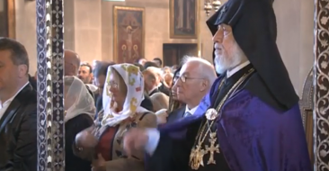 Pontiffs of the Armenian Apostolic and Syriac Orthodox Churches Pray for Peace