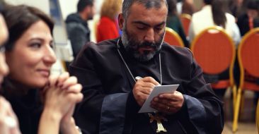 Հայկական հոգևոր վերականգնման հիմնադրամի հավաքը Երևանում