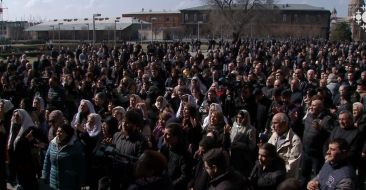 Thousands of citizens condemned the defamatory actions against the church
