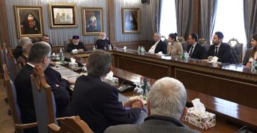 The Catholicos of All Armenians discussed the challenges of Armenia with the French Armenians