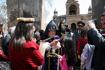 Armenian Church Blesses Children