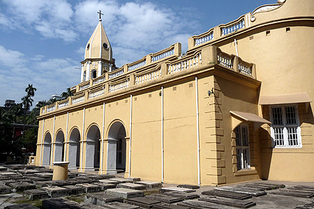 His Holiness Karekin II visits Dhaka, Bangladesh